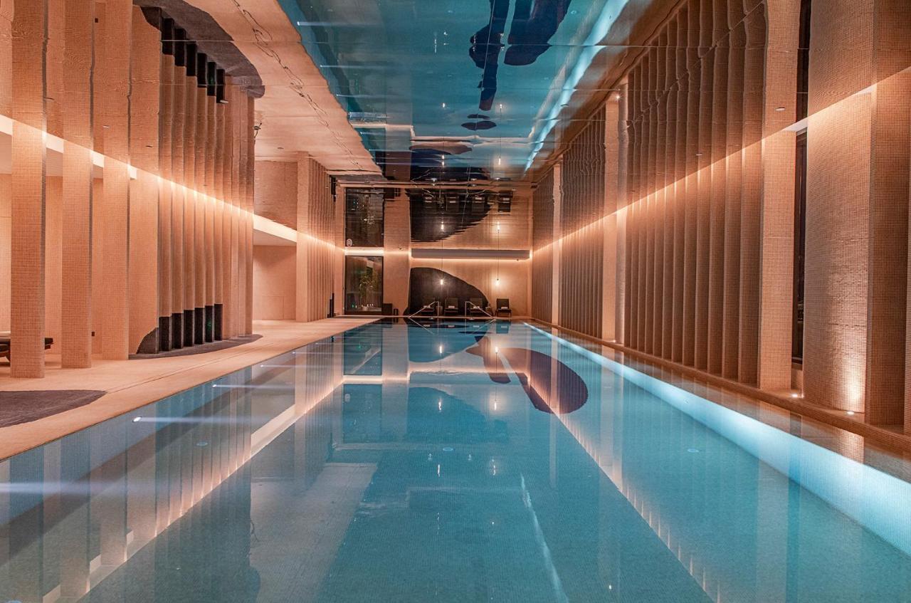 Отель Mumian Beijing Daxing International Airport, Part Of Hyatt Экстерьер фото The pool at The Standard London